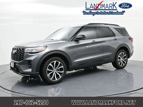 Used 2025 Ford Explorer ST-Line image 1