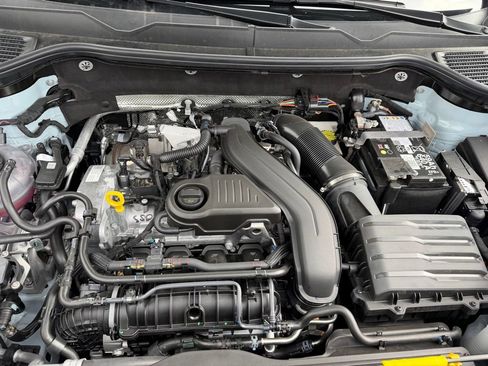 New 2026 Volkswagen Taos SEL AWD/4WD image 14