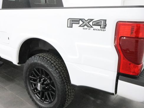 Used 2022 Ford F250 XLT w/ Black Appearance Package image 30