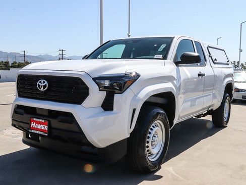 Used 2025 Toyota Tacoma SR RWD image 3