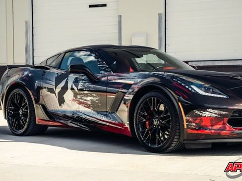 Used 2015 Chevrolet Corvette Z06 w/ 3LZ Preferred Equipment Group RWD image 50