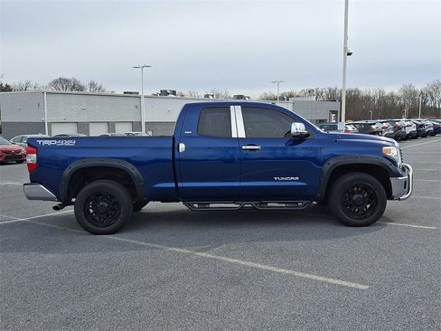 Used 2015 Toyota Tundra SR5 w/ TRD Off Road Package image 4