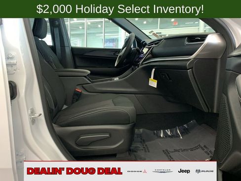 New 2025 Jeep Grand Cherokee Laredo X image 38