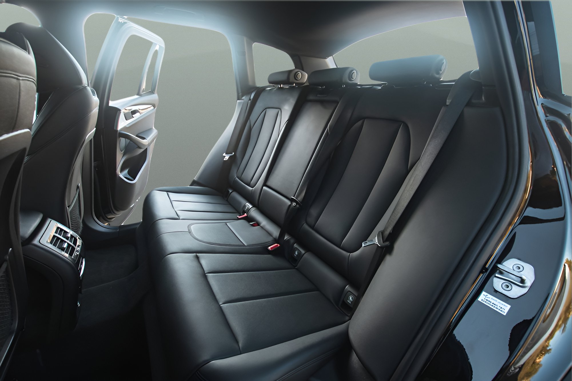 Used 2019 BMW X3 sDrive30i w/ Driving Assistance Package RWD image 11