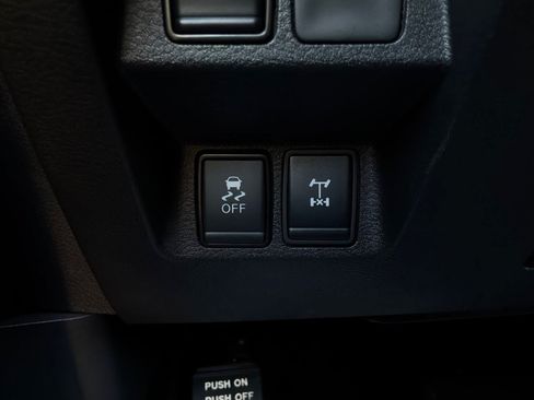 Used 2026 Nissan Frontier PRO-4X AWD/4WD image 24
