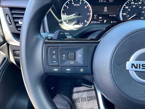 Used 2021 Nissan Rogue S AWD/4WD image 21
