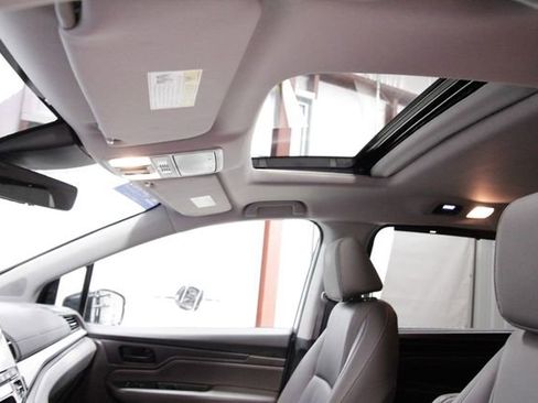 Certified 2023 Honda Odyssey EX-L image 41