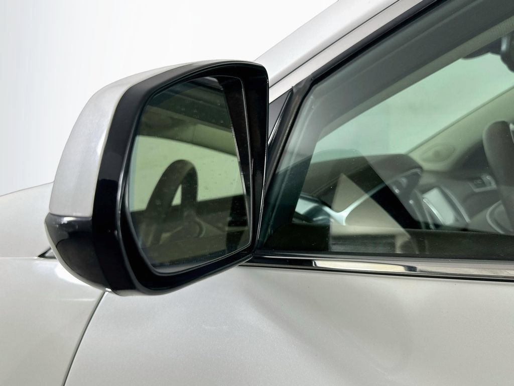Used 2014 Cadillac SRX Luxury FWD image 38