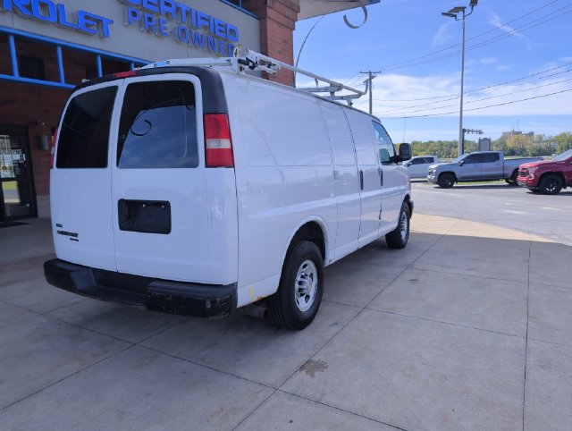 Used 2011 Chevrolet Express 2500 RWD image 7