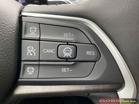 New 2026 Jeep Grand Cherokee Altitude AWD/4WD image 19
