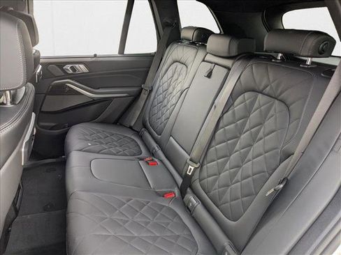 New 2026 BMW X5 xDrive40i w/ M Sport Package image 16