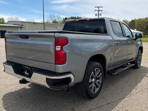 Used 2024 Chevrolet Silverado 1500 LT AWD/4WD image 5