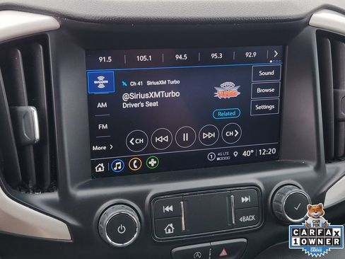 Used 2023 GMC Terrain SLT image 22