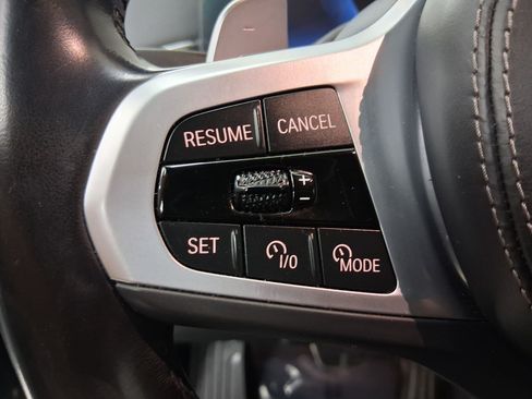Used 2025 BMW X5 xDrive40i w/ M Sport Package AWD/4WD image 18