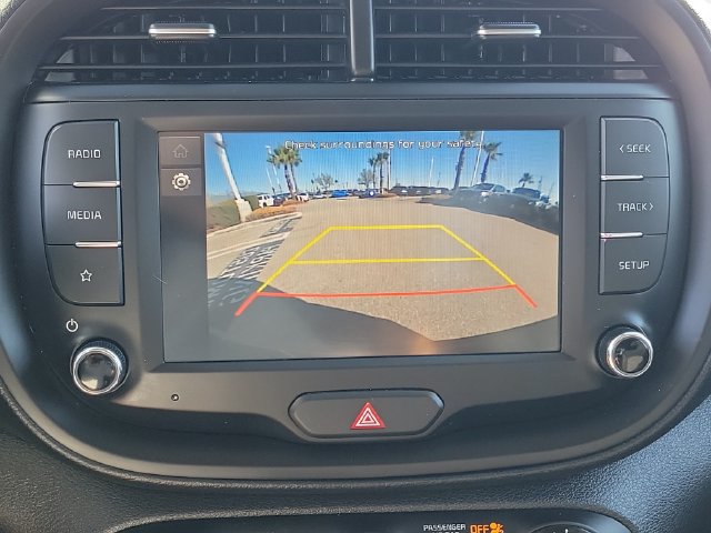 Used 2025 Kia Soul LX FWD image 13