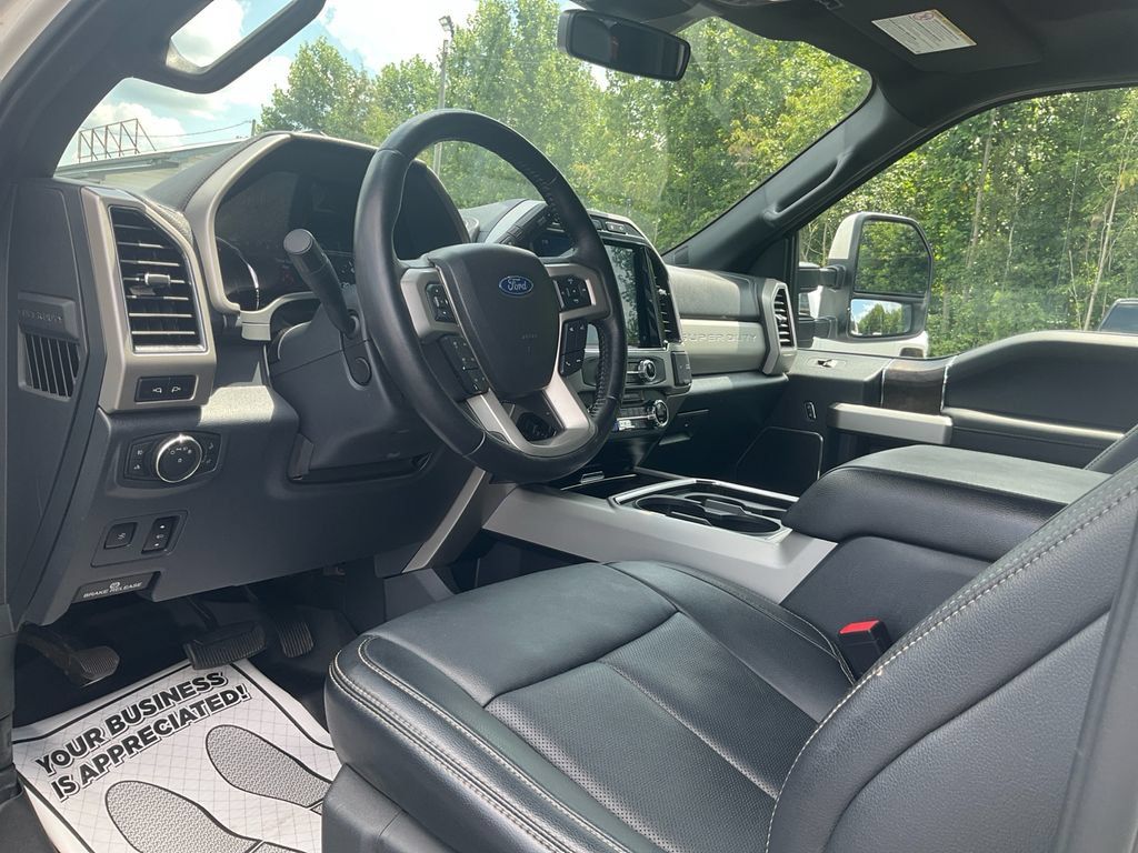 Used 2022 Ford F250 Lariat w/ Lariat Ultimate Package AWD/4WD image 15
