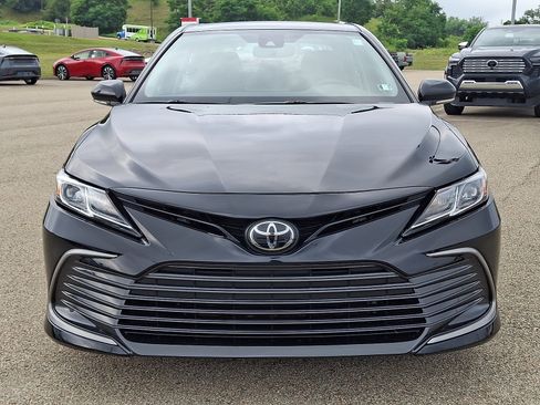 Used 2024 Toyota Camry LE w/ Convenience Package FWD image 2