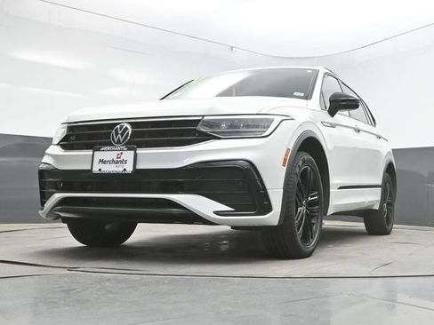 Used 2022 Volkswagen Tiguan SE R-Line AWD/4WD image 35