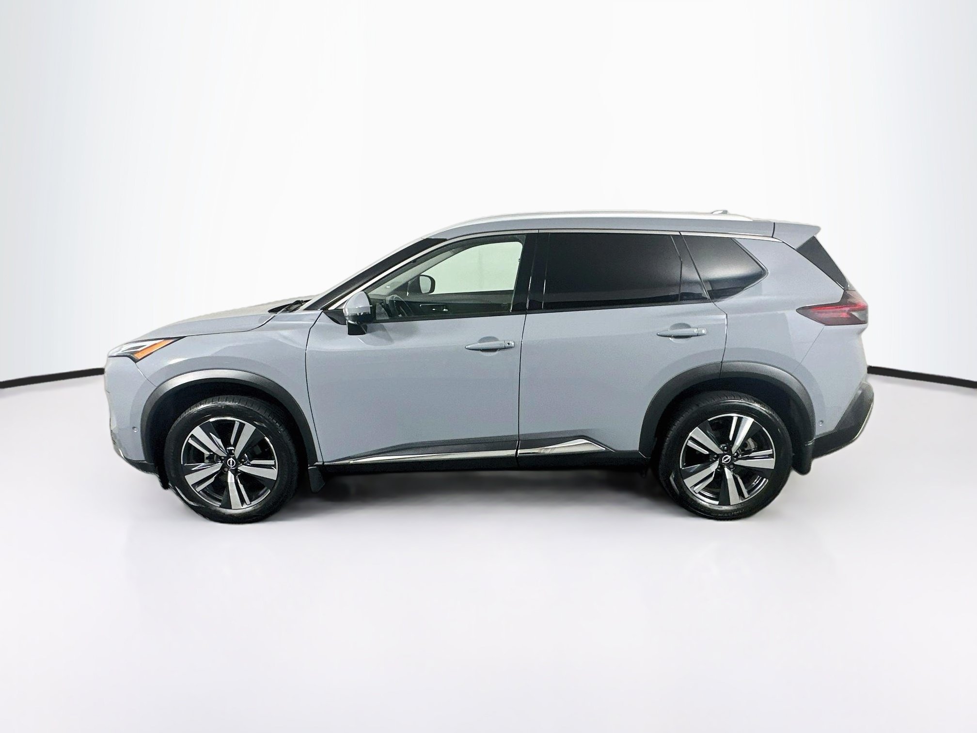Used 2022 Nissan Rogue Platinum w/ Head-Up Display Package FWD image 4