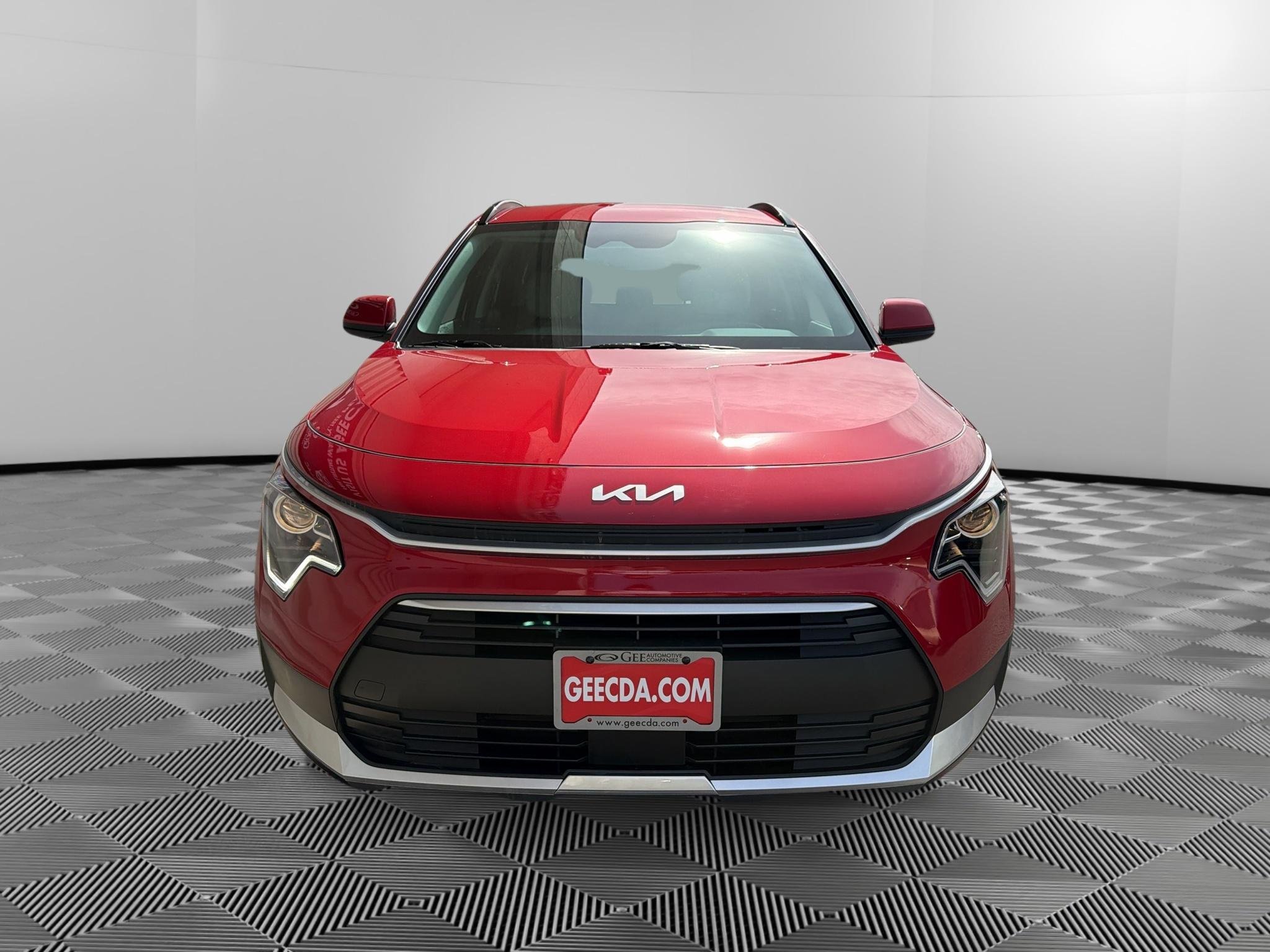 New 2026 Kia Niro EX FWD image 2