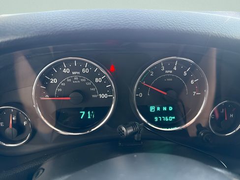 Used 2017 Jeep Wrangler Sport AWD/4WD image 15