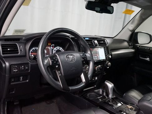 Used 2021 Toyota 4Runner TRD Off-Road Premium w/ Moonroof Package AWD/4WD image 7