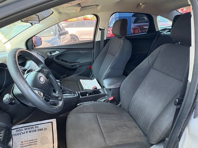 Used 2018 Ford Focus SE FWD image 11