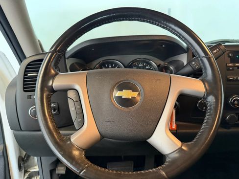 Used 2010 Chevrolet Silverado 2500 LT AWD/4WD image 11