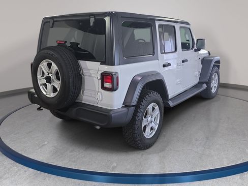 Used 2018 Jeep Wrangler Unlimited Sport S AWD/4WD image 6