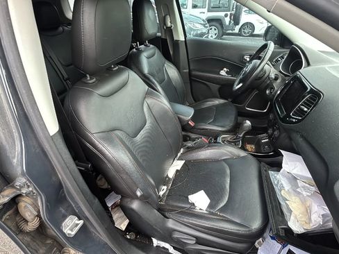 Used 2018 Jeep Compass Limited w/ Navigation Group FWD image 15