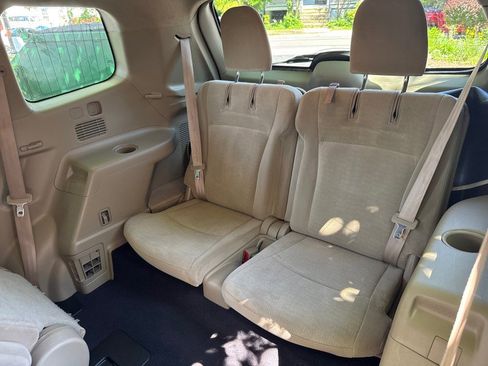 Used 2012 Toyota Highlander 4WD w/ Tech Pkg image 31