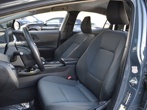 Used 2024 Toyota Prius LE image 15