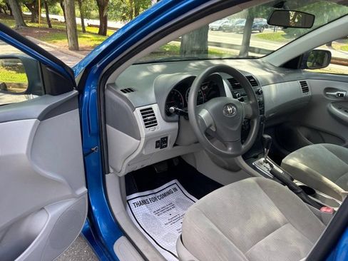 Used 2010 Toyota Corolla LE w/ All Weather Guard Pkg FWD image 11