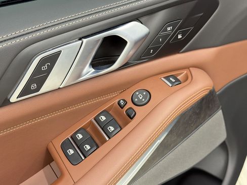 Certified 2025 BMW X5 xDrive40i w/ Executive Package image 20