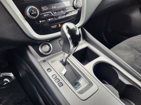 Used 2020 Nissan Murano SV image 12