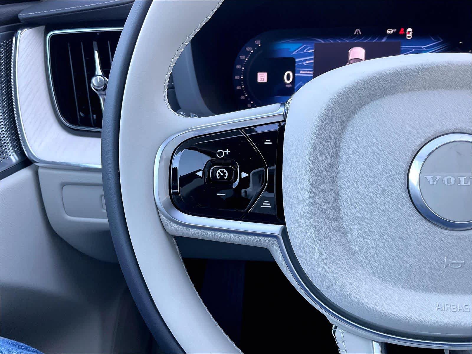 New 2027 Volvo XC60 T8 Ultra AWD/4WD image 17