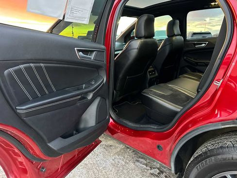 Used 2022 Ford Edge ST w/ Equipment Group 401A image 15