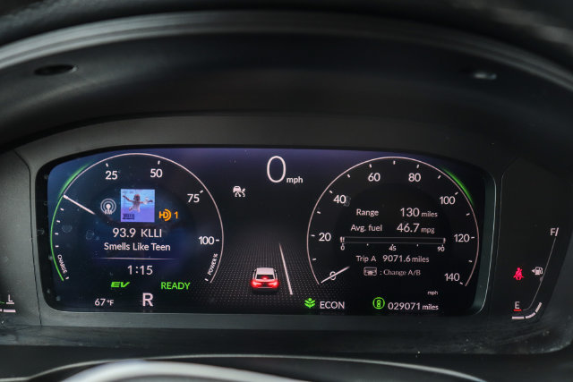 Used 2025 Honda Civic Sport image 25