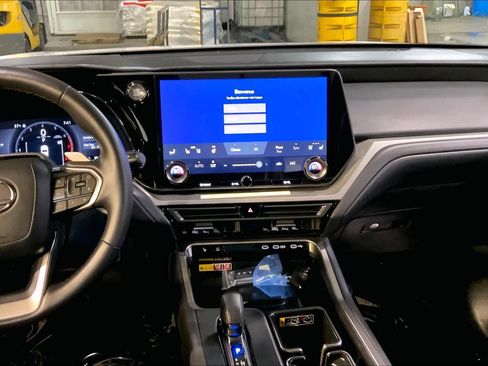 Used 2025 Lexus TX 350 AWD image 6