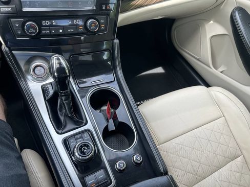 Used 2017 Nissan Maxima Platinum FWD image 23