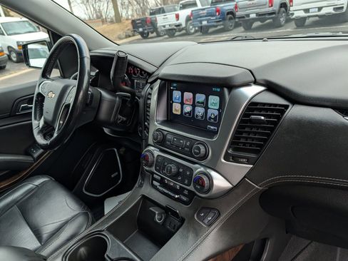 Used 2019 Chevrolet Tahoe LT w/ LT Signature Package image 28