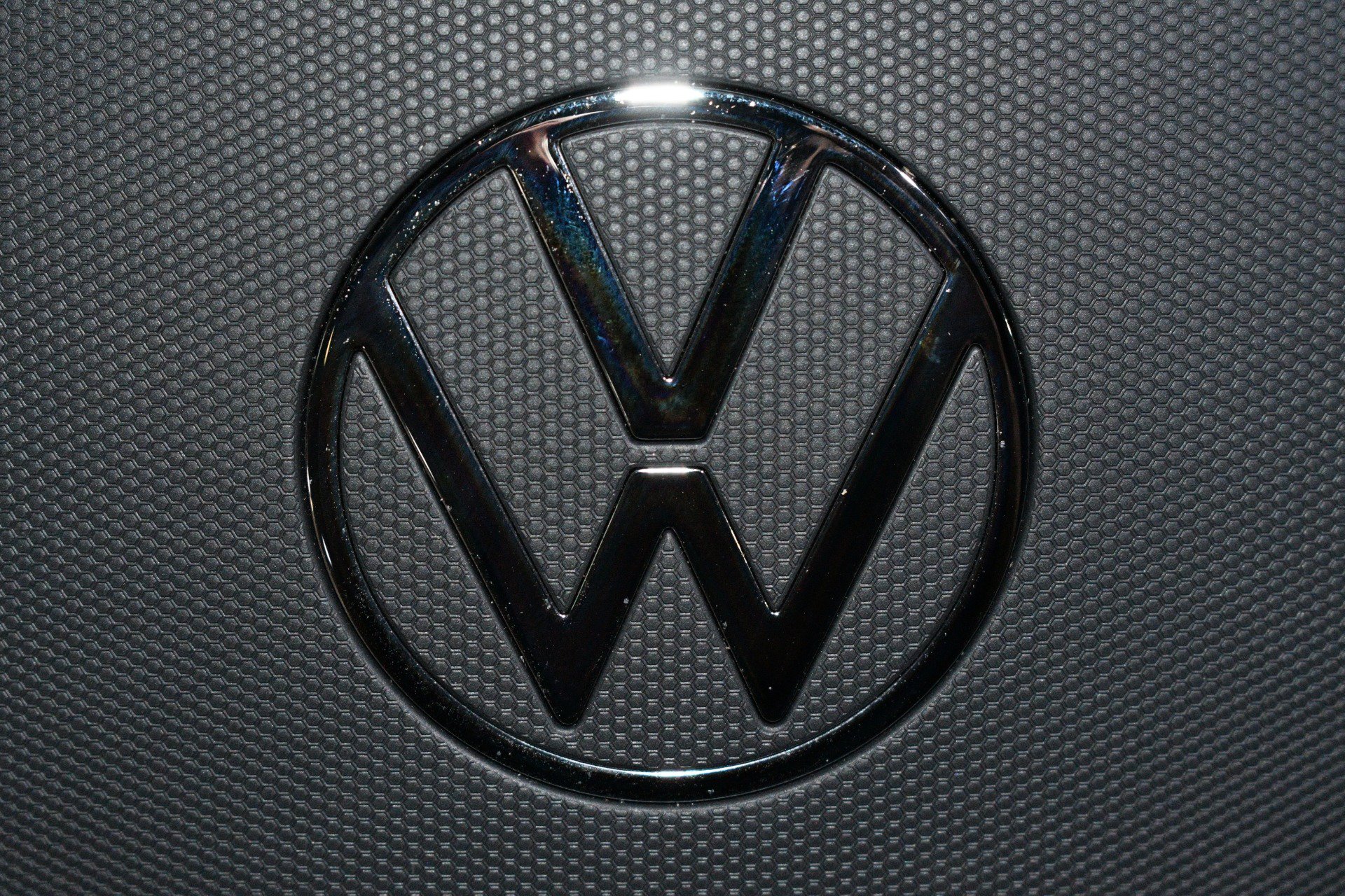 Used 2025 Volkswagen ID. Buzz Pro S RWD image 33