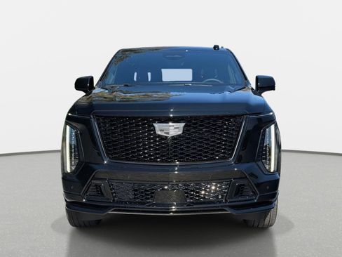 Used 2026 Cadillac Escalade V w/ LPO, ONYX Package AWD/4WD image 8