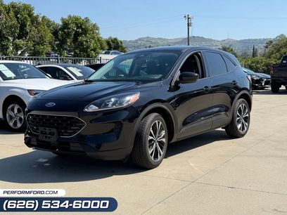 Used 2022 Ford Escape SE w/ SE Sport Appearance Package