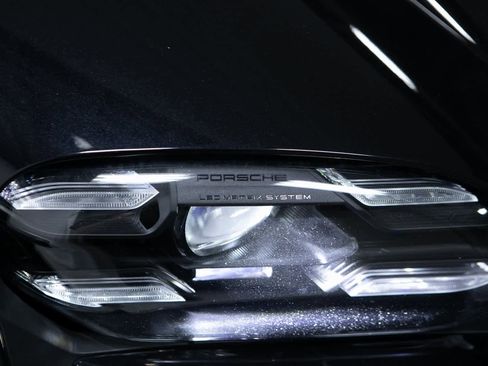 Certified 2023 Porsche Taycan GTS image 33