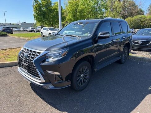 Used 2023 Lexus GX 460 Luxury w/ Sport Design Package AWD/4WD image 3