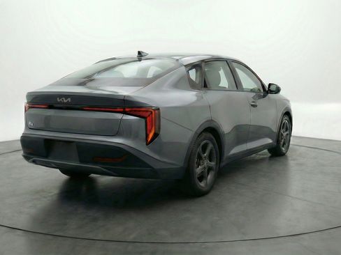 Used 2025 Kia K4 LXS image 9