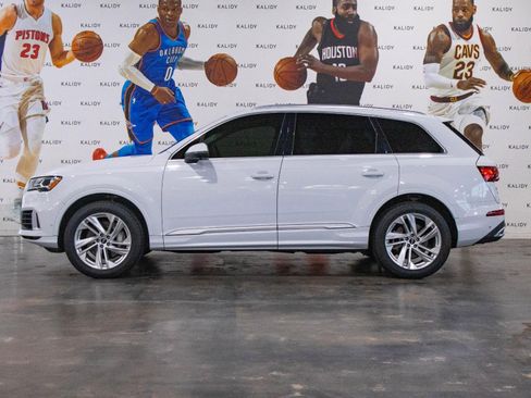 Used 2022 Audi Q7 Premium Plus image 17