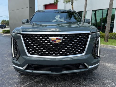 Used 2025 Cadillac Escalade Premium Luxury w/ Touring Package AWD/4WD image 8