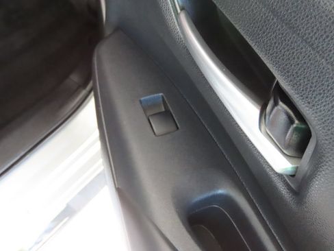 Used 2024 Toyota Corolla SE FWD image 31